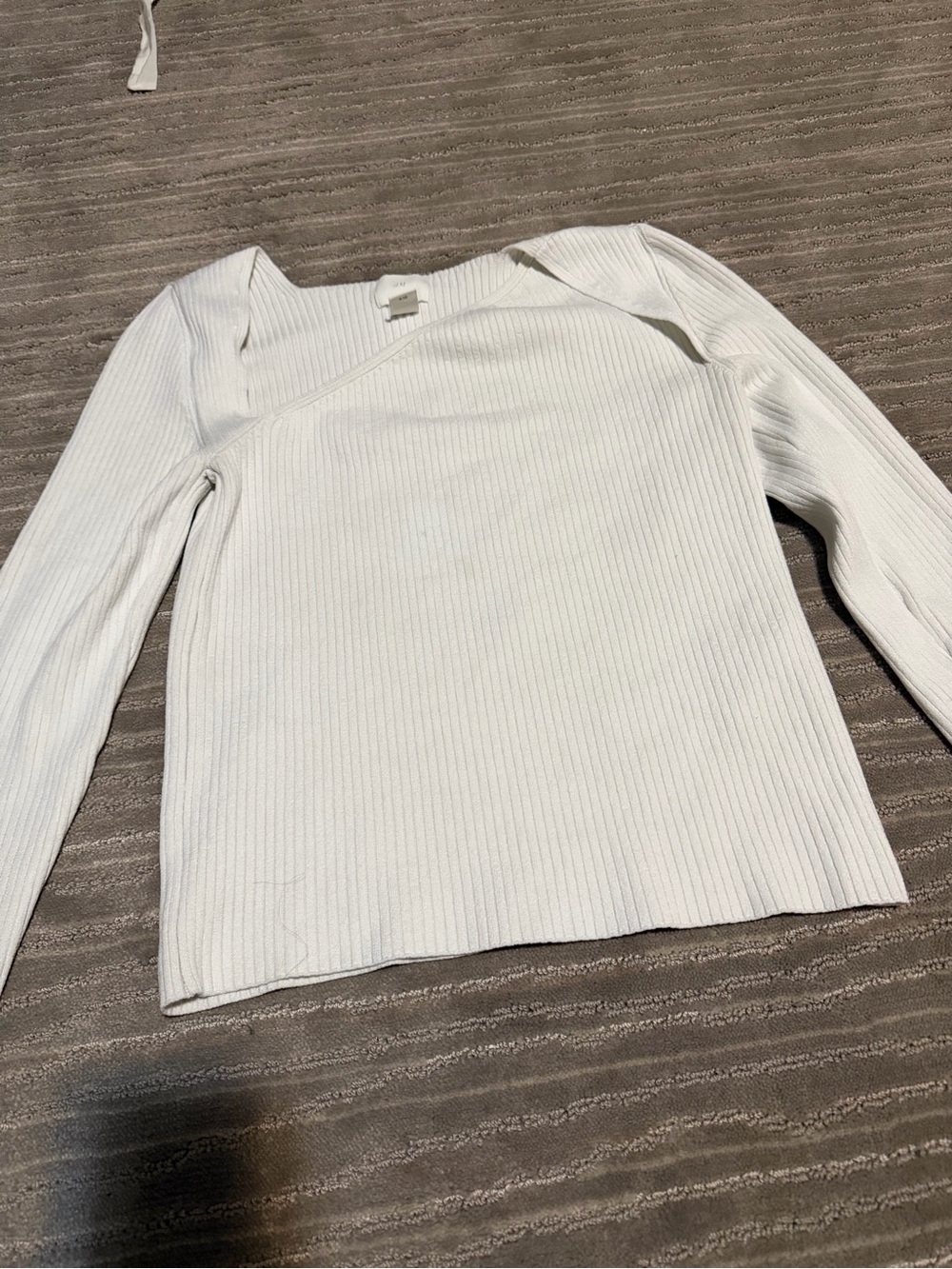 H&M White Ribbed Long-Sleeve Crewneck Sweater